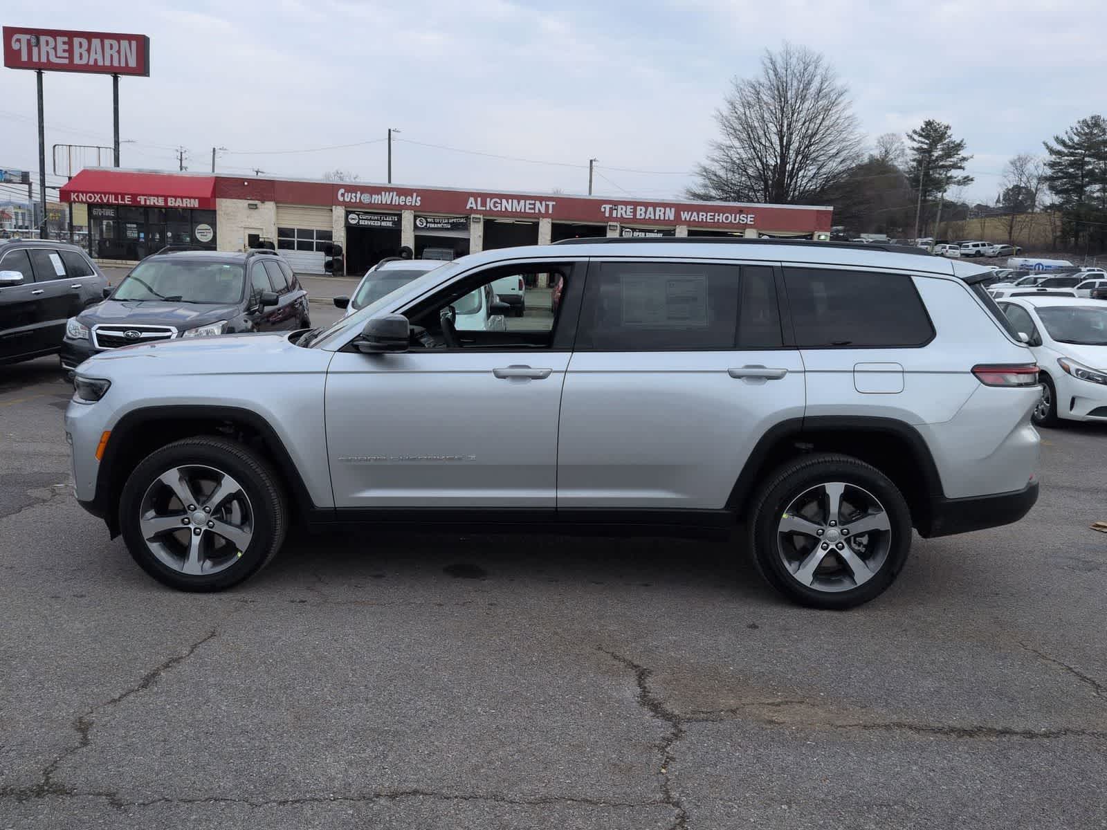 2026 Jeep Grand Cherokee — detail view