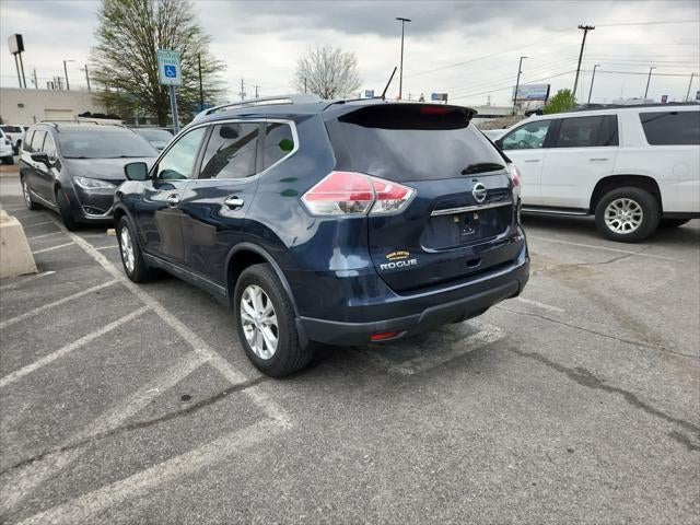 2016 Nissan Rogue — rear three-quarter view