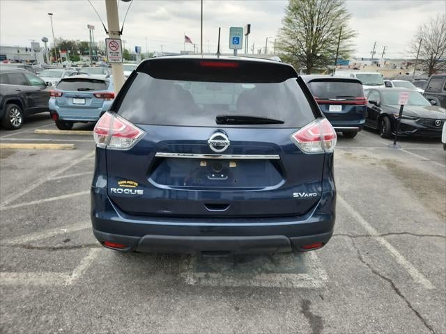 2016 Nissan Rogue — interior view